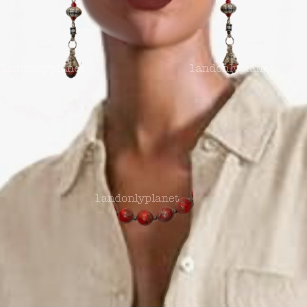 🌹HP🌹✨NEW✨ Red Natural Stone Necklace & Earrings Matching Set